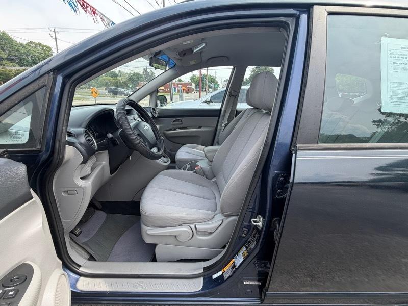 Kia Rondo LX V6 2008