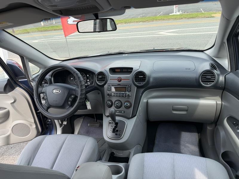 Kia Rondo LX V6 2008