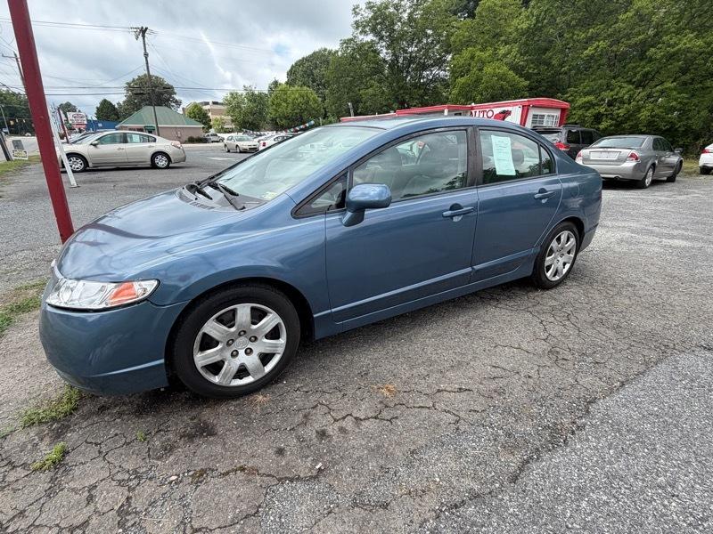 Honda Civic LX Sedan 5-Speed AT 2009