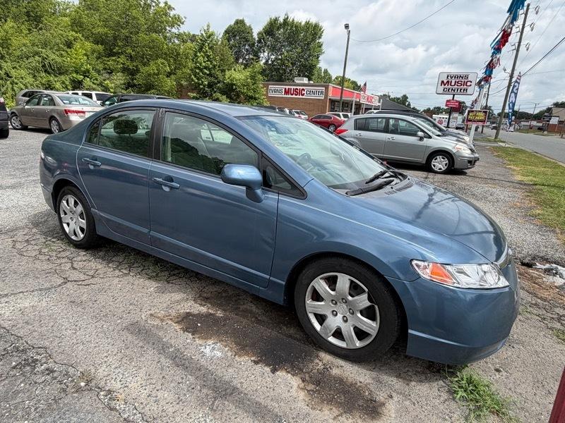 Honda Civic LX Sedan 5-Speed AT 2009