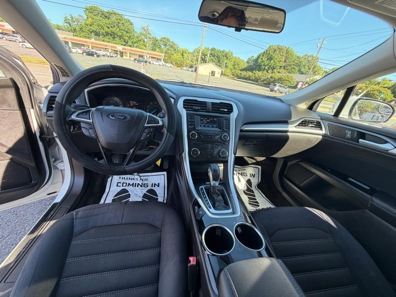 Hyundai Elantra GS Coupe A/T 2013