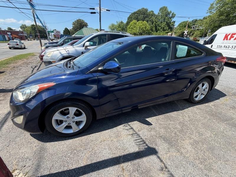 Hyundai Elantra GS Coupe A/T 2013