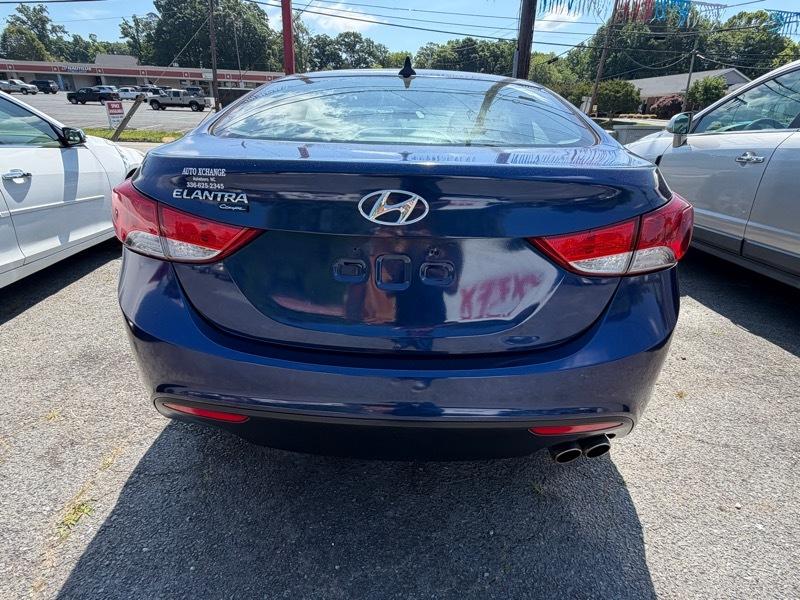 Hyundai Elantra GS Coupe A/T 2013