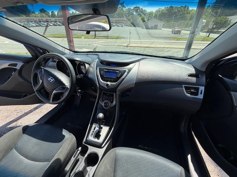 Hyundai Elantra GS Coupe A/T 2013