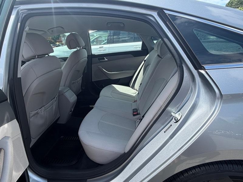 Hyundai Sonata SE 2015