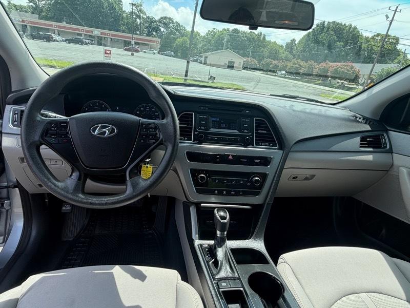 Hyundai Sonata SE 2015