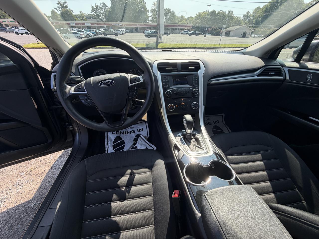 Ford Fusion SE 2015