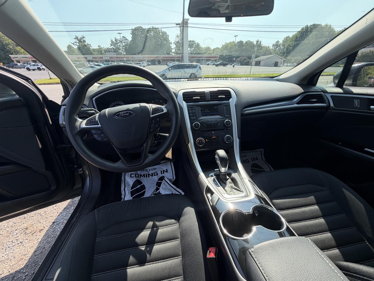 Ford Fusion SE 2015