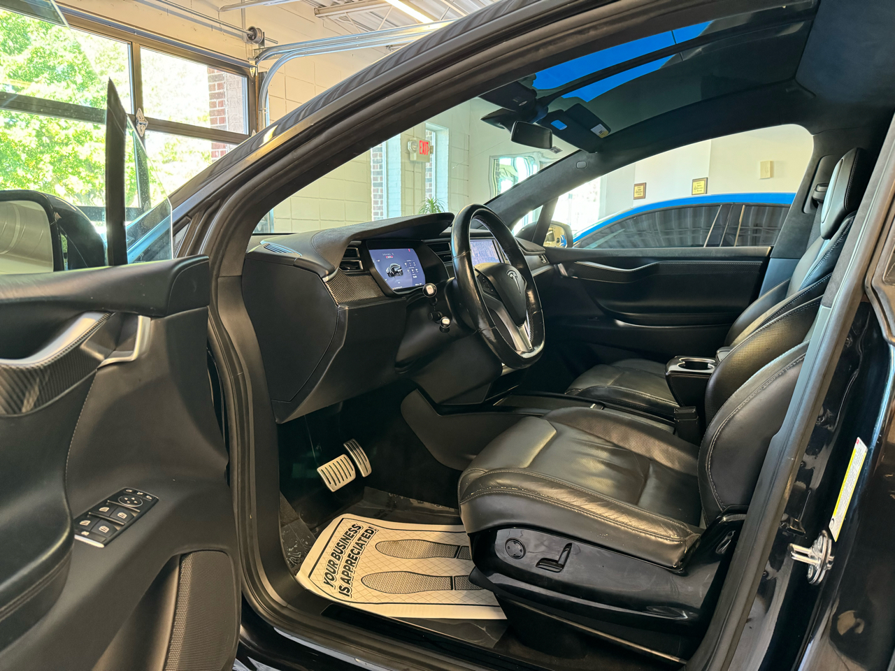 2016 Tesla Model X P100D photo 8