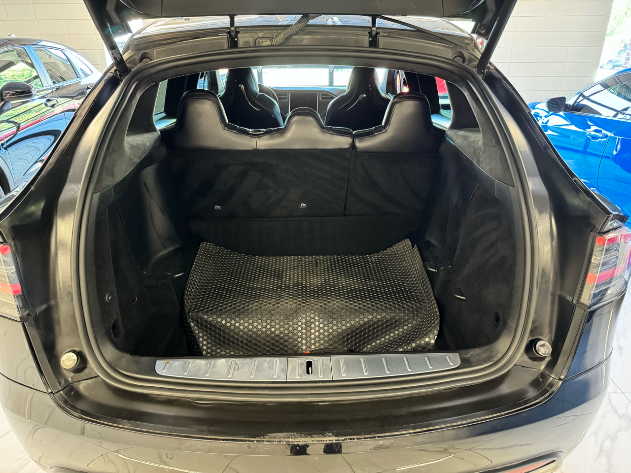 2016 Tesla Model X P100D photo 19