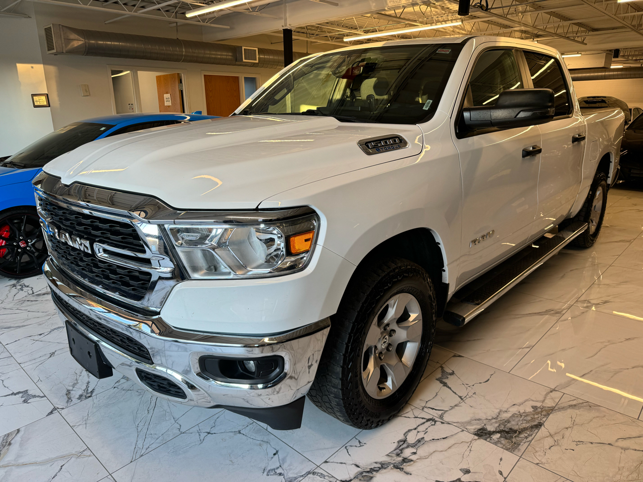 RAM 1500 Big Horn 4x4 Crew Cab 5'7" Box 2023 RAM 1500 Big Horn 4x4 Crew Cab 5'7" Box 2023