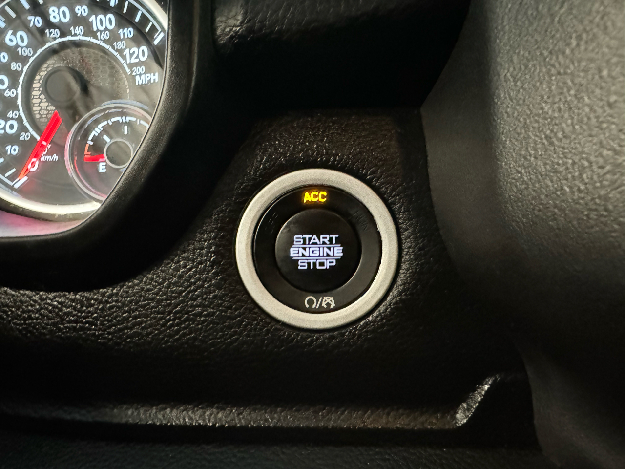 RAM 1500 Big Horn 4x4 Crew Cab 5'7" Box 2023 RAM 1500 Big Horn 4x4 Crew Cab 5'7" Box 2023