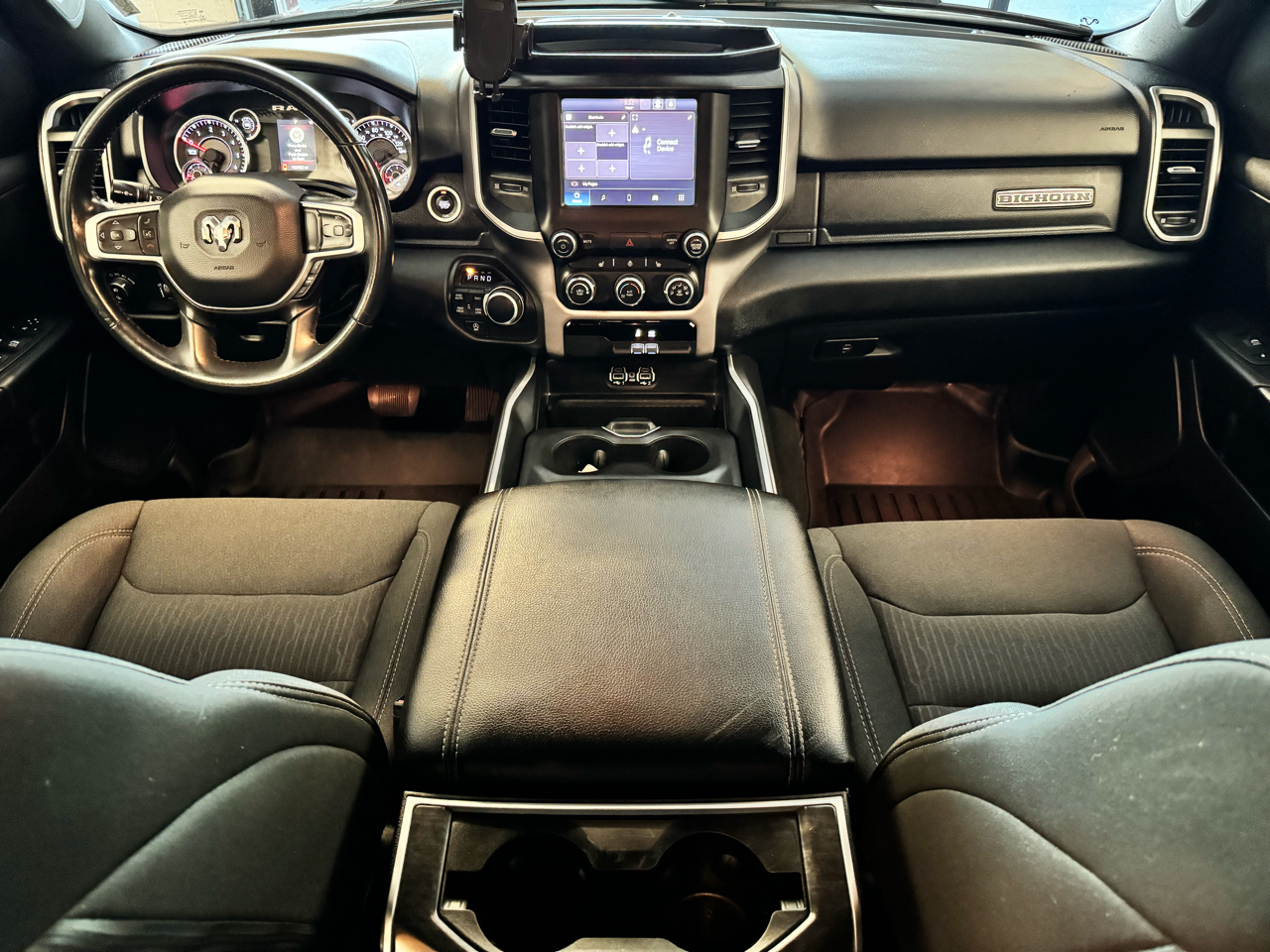 RAM 1500 Big Horn 4x4 Crew Cab 5'7" Box 2023 RAM 1500 Big Horn 4x4 Crew Cab 5'7" Box 2023