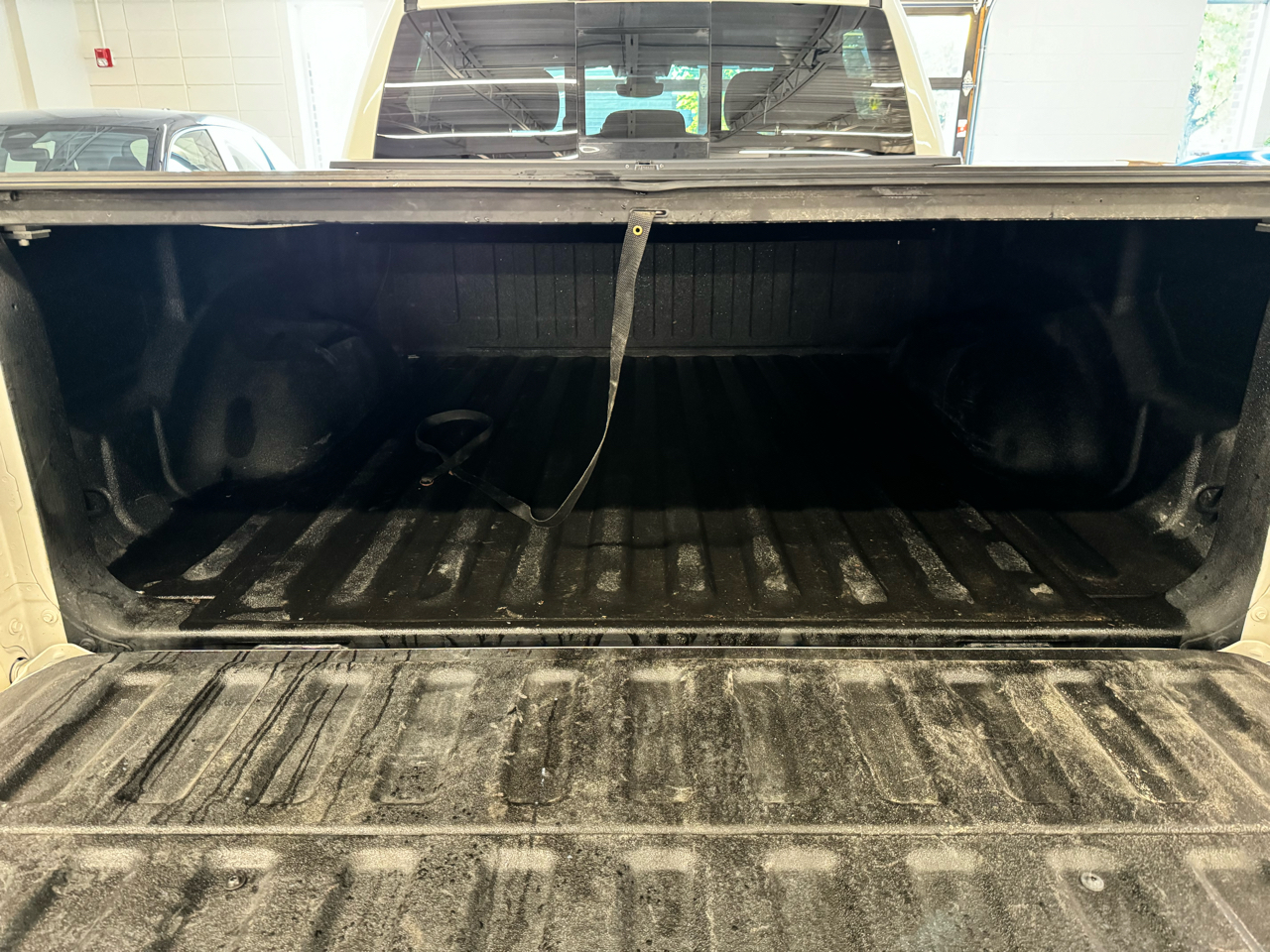 RAM 1500 Big Horn 4x4 Crew Cab 5'7" Box 2023 RAM 1500 Big Horn 4x4 Crew Cab 5'7" Box 2023