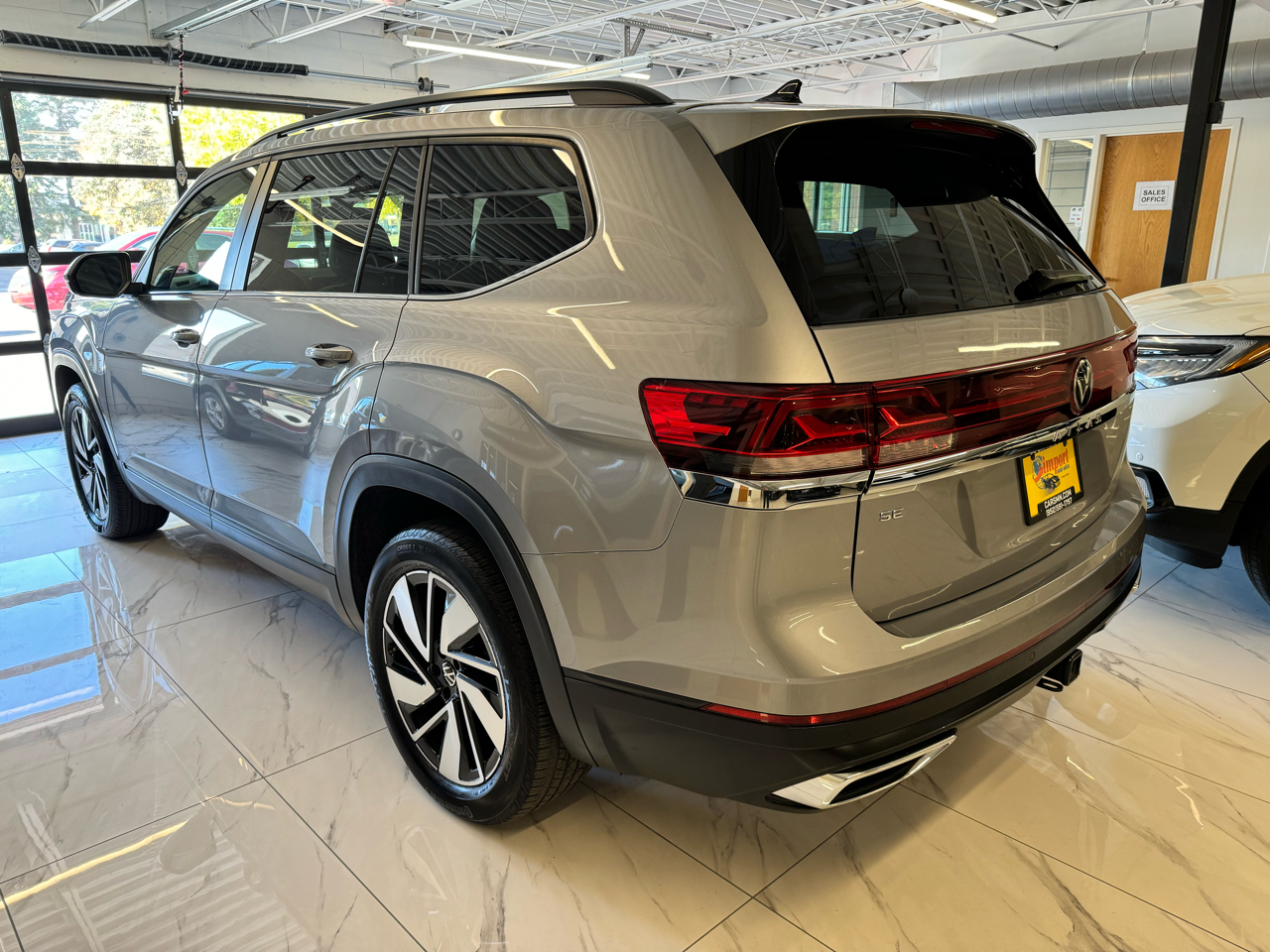 Volkswagen Atlas 2.0T SE w/Technology FWD 2024 Volkswagen Atlas 2.0T SE w/Technology FWD 2024