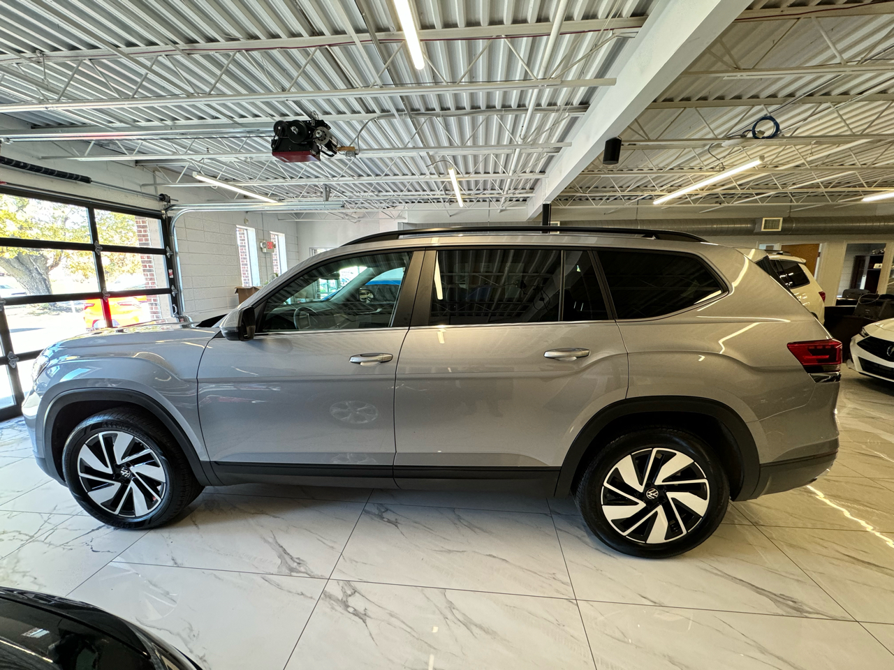 Volkswagen Atlas 2.0T SE w/Technology FWD 2024 Volkswagen Atlas 2.0T SE w/Technology FWD 2024
