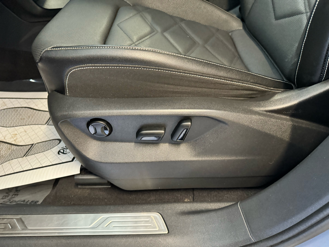 Volkswagen Atlas 2.0T SE w/Technology FWD 2024 Volkswagen Atlas 2.0T SE w/Technology FWD 2024