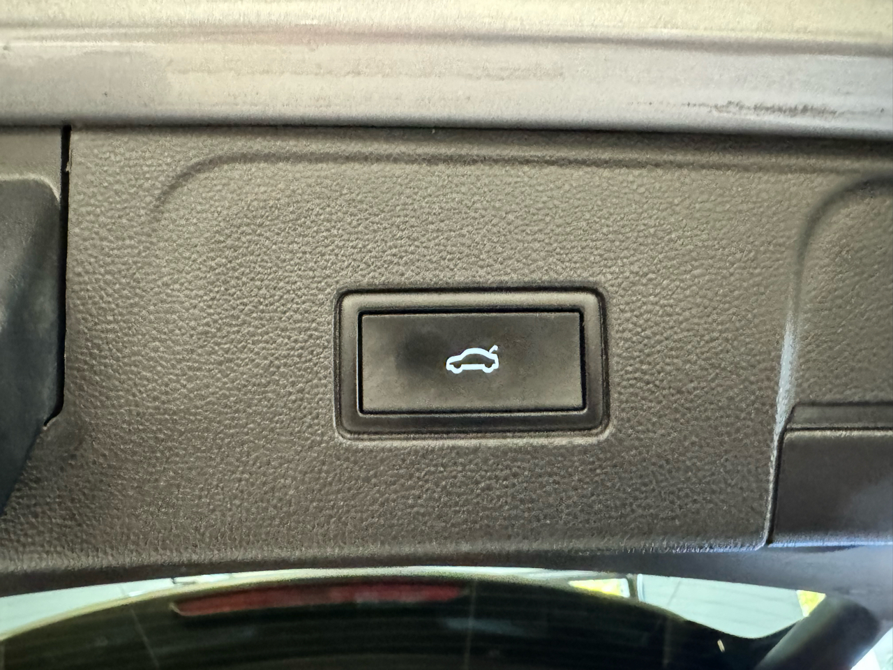 Volkswagen Atlas 2.0T SE w/Technology FWD 2024 Volkswagen Atlas 2.0T SE w/Technology FWD 2024