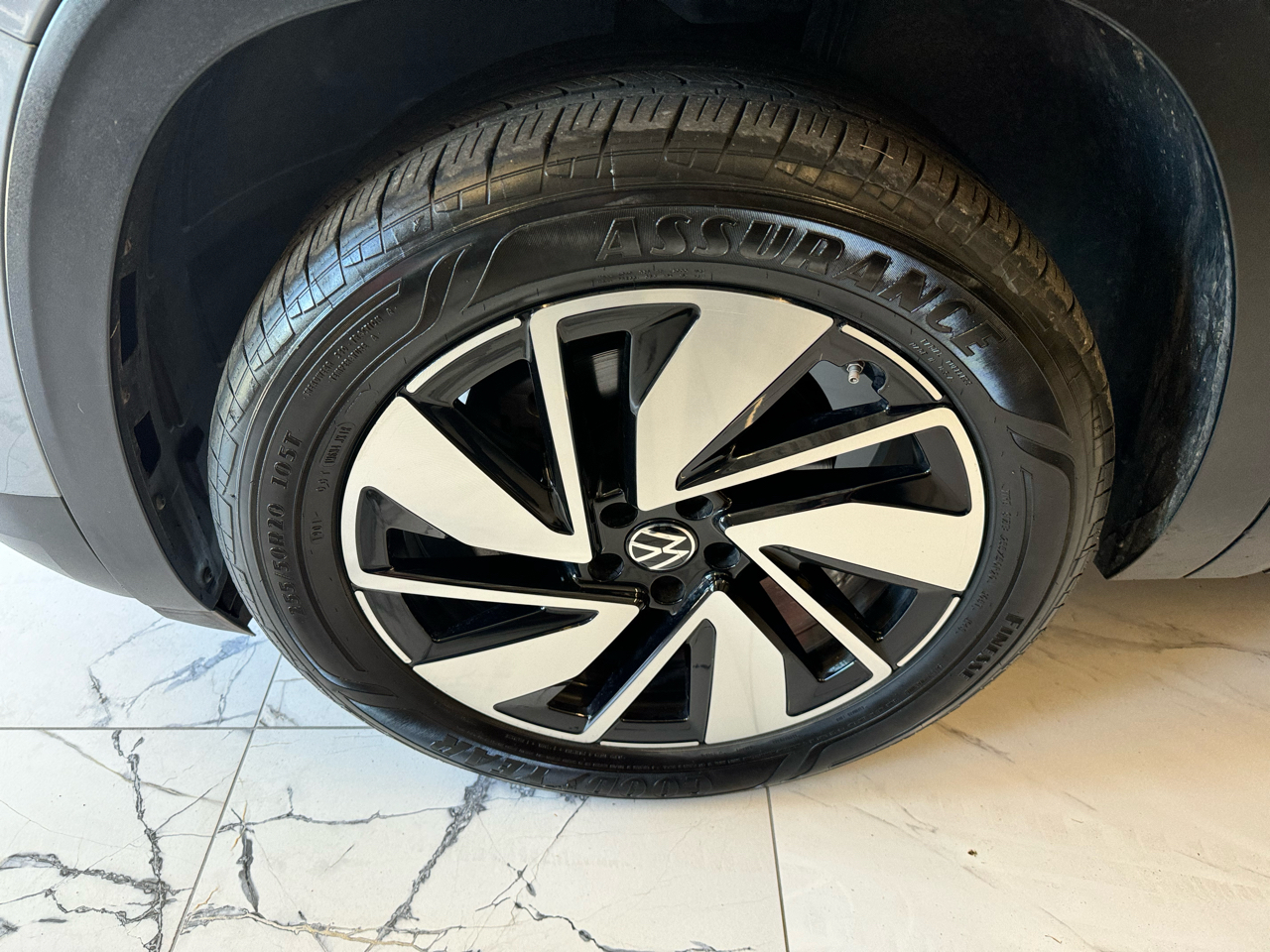 Volkswagen Atlas 2.0T SE w/Technology FWD 2024 Volkswagen Atlas 2.0T SE w/Technology FWD 2024