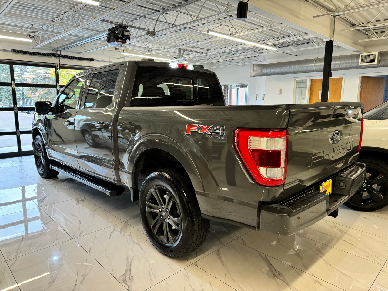Ford F-150 4WD SuperCrew 157" Lariat w/HD Payload Pkg 2021 Ford F-150 4WD SuperCrew 157" Lariat w/HD Payload Pkg 2021
