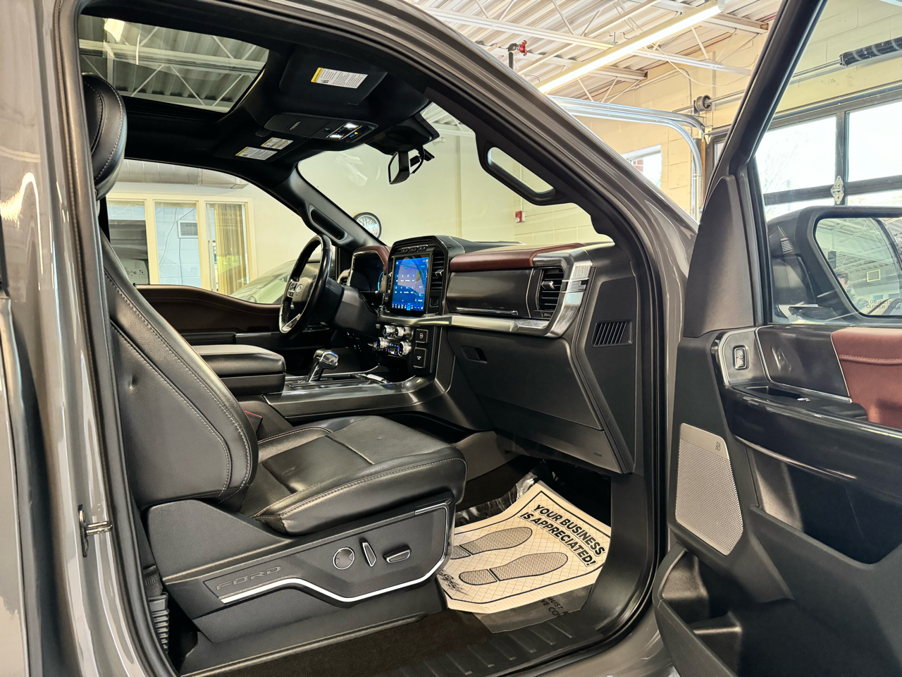 Ford F-150 4WD SuperCrew 157" Lariat w/HD Payload Pkg 2021 Ford F-150 4WD SuperCrew 157" Lariat w/HD Payload Pkg 2021