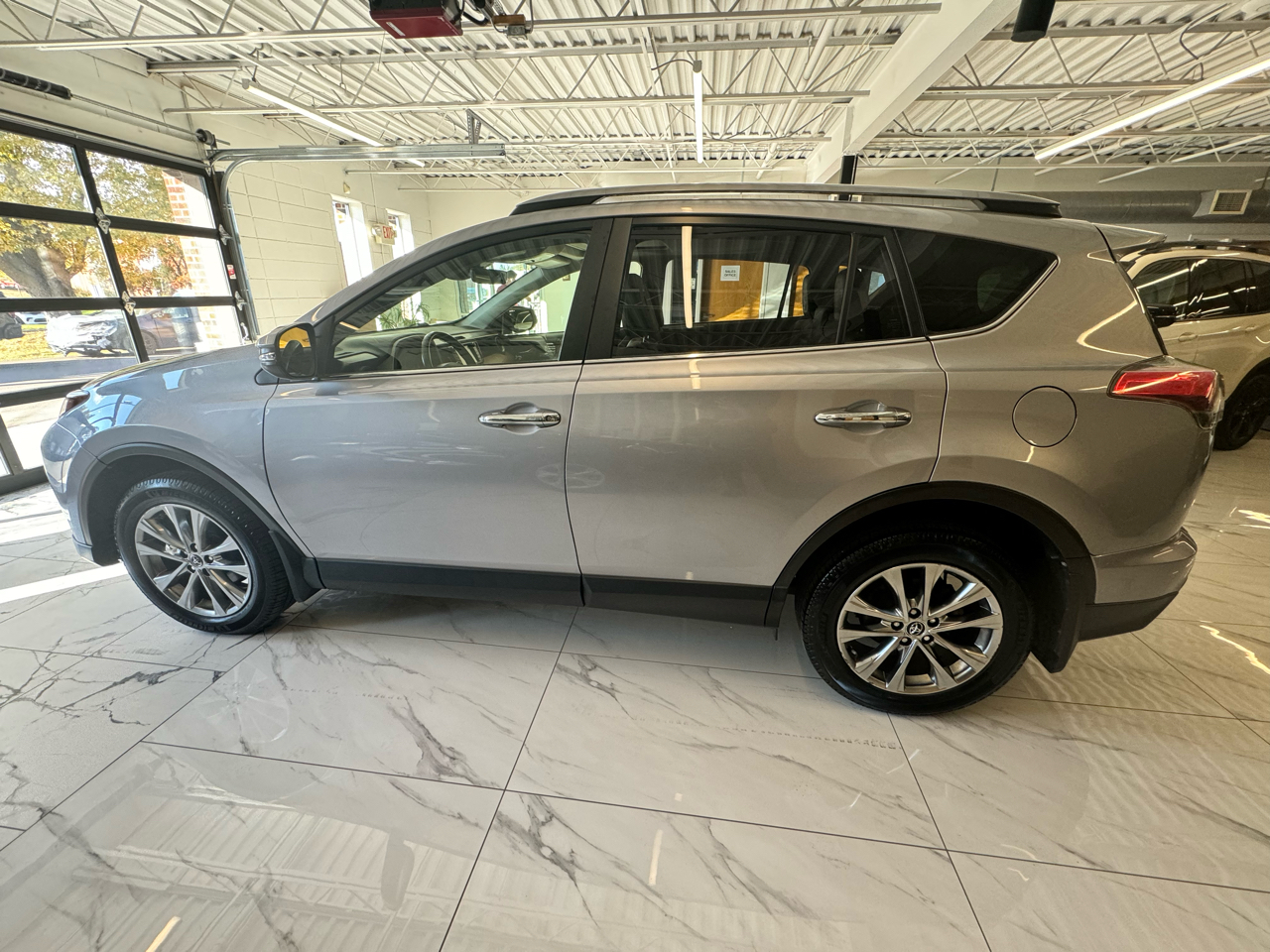 Toyota RAV4 Limited AWD (Natl) 2018 Toyota RAV4 Limited AWD (Natl) 2018
