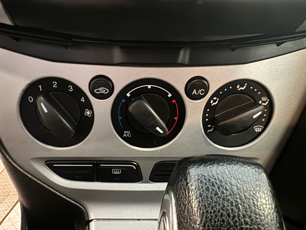 Ford Focus 4dr Sdn SE 2013 Ford Focus 4dr Sdn SE 2013