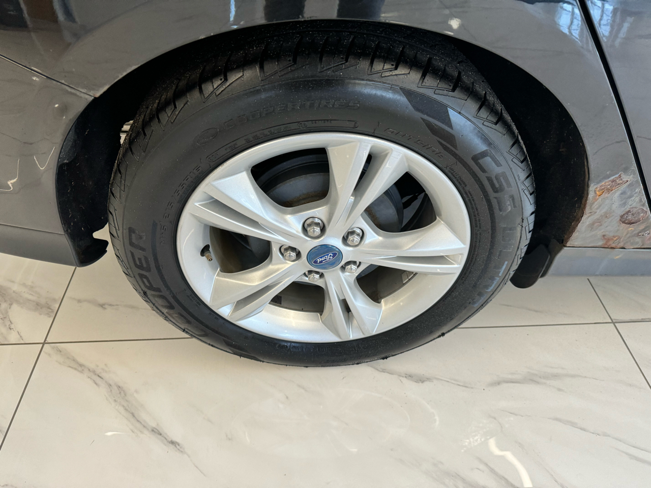 Ford Focus 4dr Sdn SE 2013 Ford Focus 4dr Sdn SE 2013