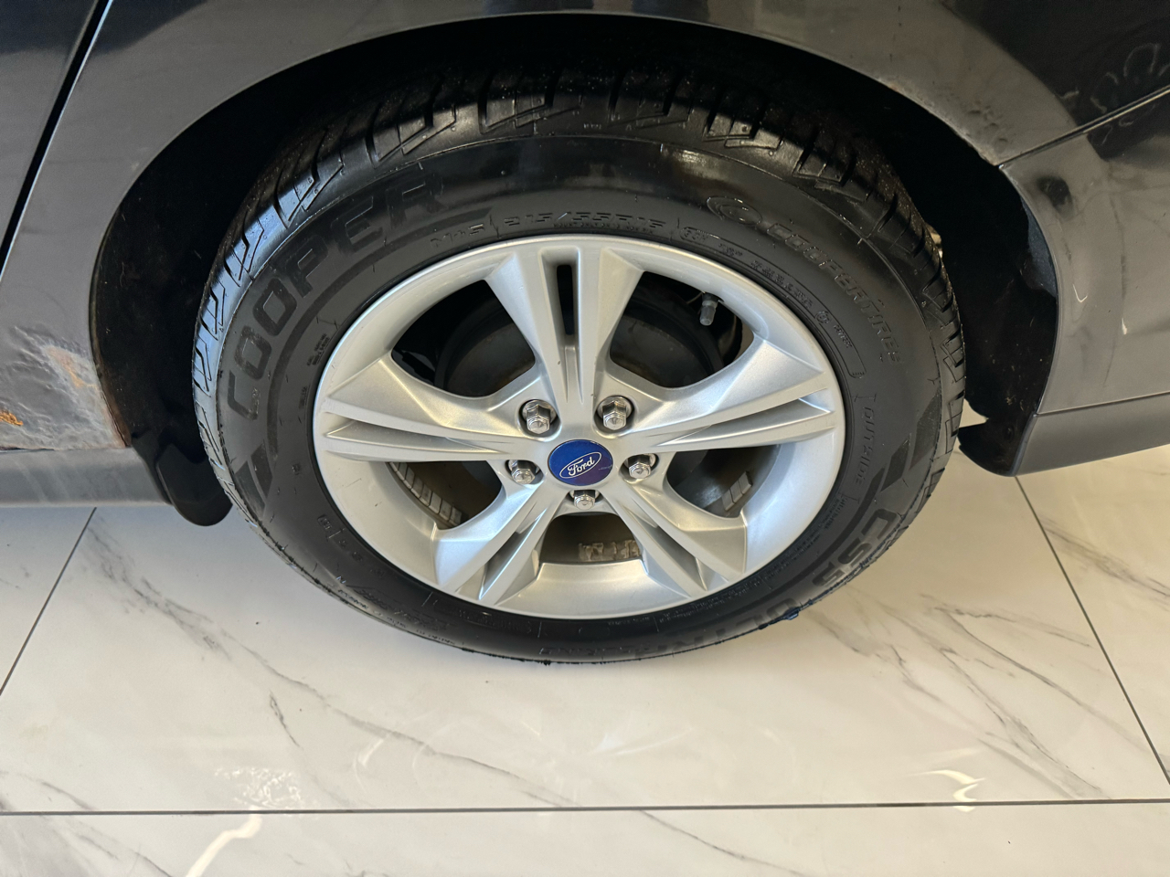 Ford Focus 4dr Sdn SE 2013 Ford Focus 4dr Sdn SE 2013