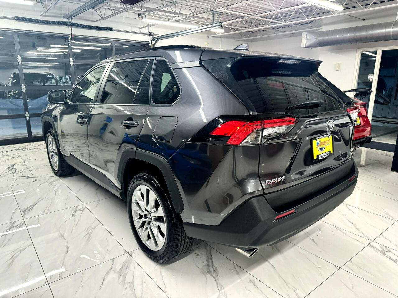 Toyota RAV4 XLE Premium AWD (Natl) 2025