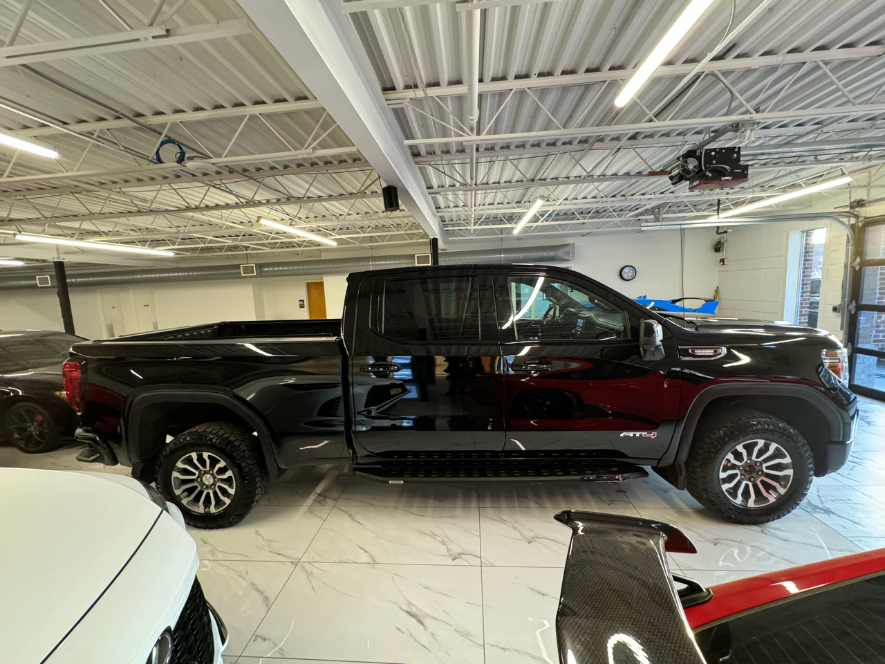 GMC Sierra 1500 4WD Crew Cab 157" AT4 2021