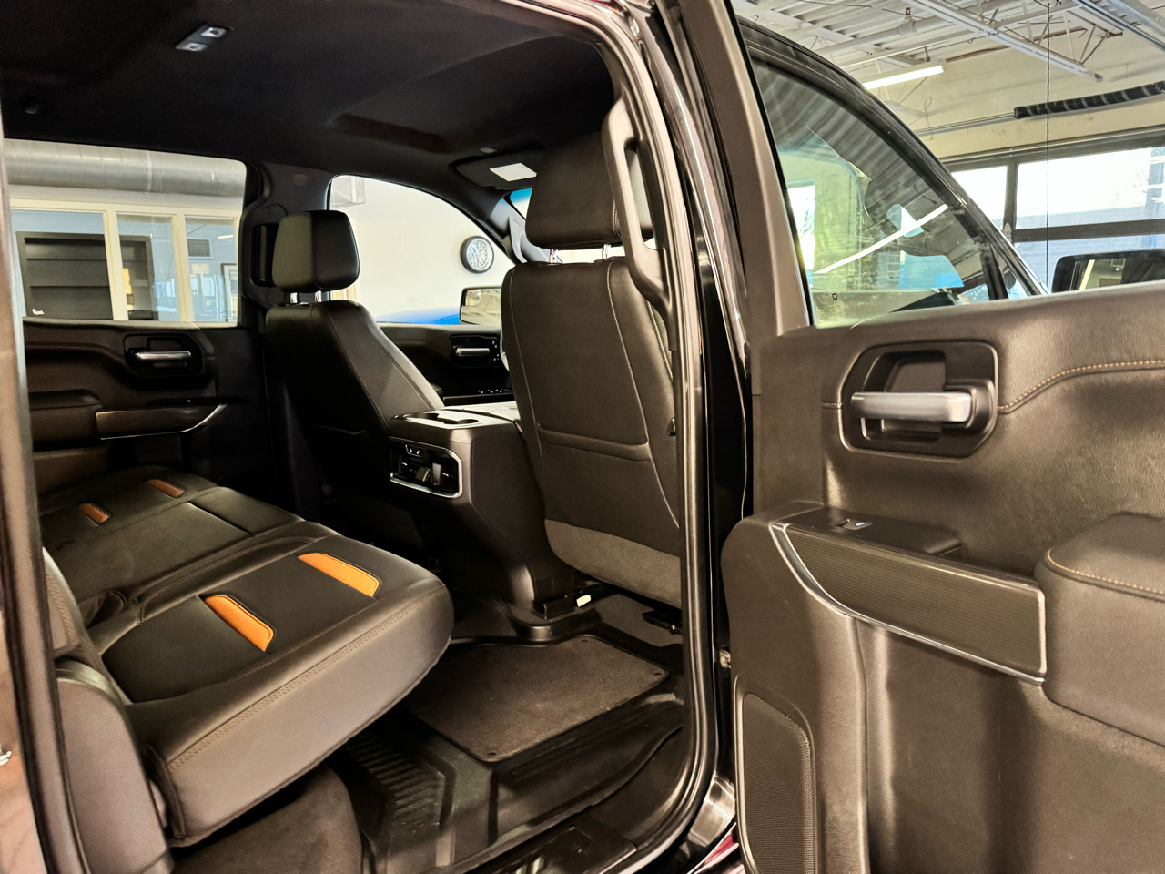 GMC Sierra 1500 4WD Crew Cab 157" AT4 2021