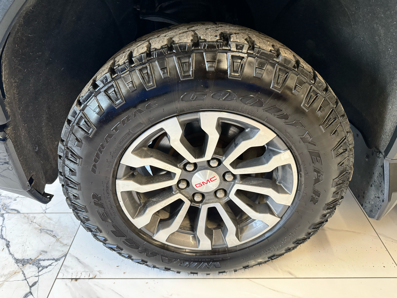 GMC Sierra 1500 4WD Crew Cab 157" AT4 2021