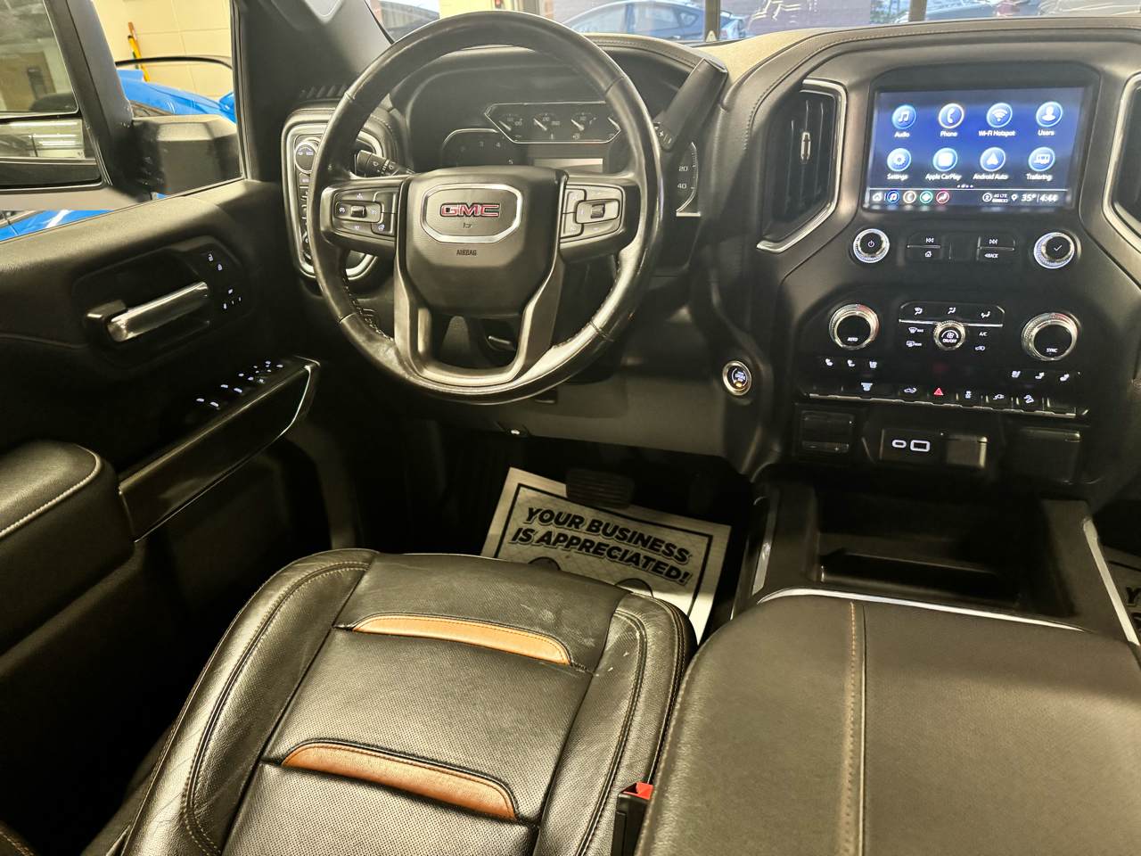 GMC Sierra 2500HD 4WD Crew Cab 159" AT4 2023