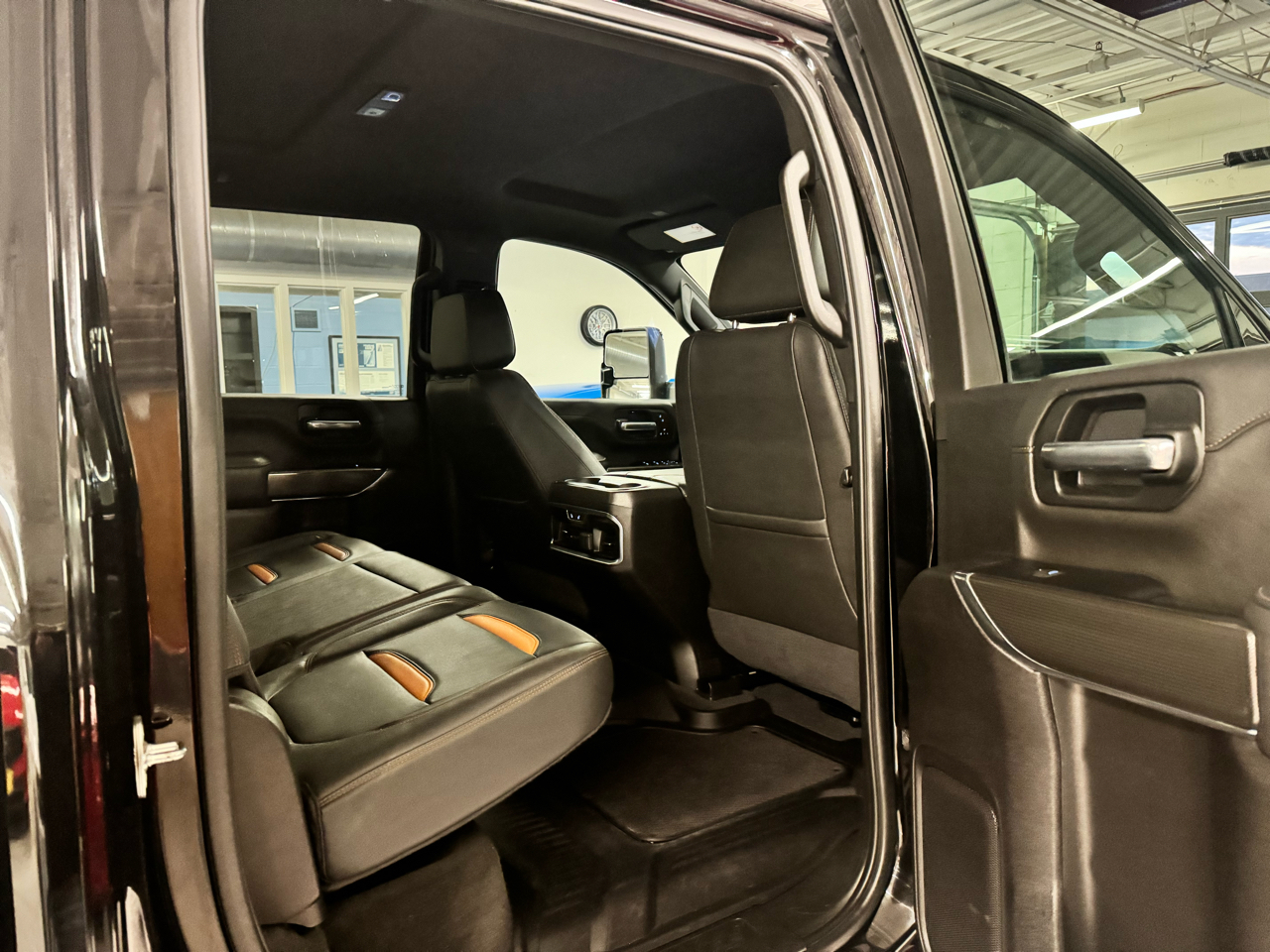 GMC Sierra 2500HD 4WD Crew Cab 159" AT4 2023