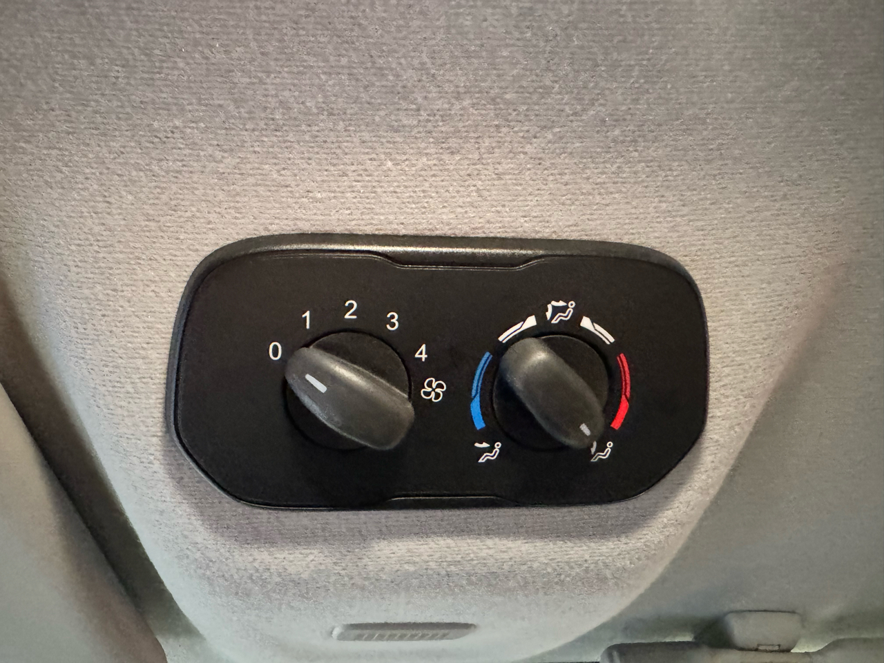 Ford Transit Van T-150 148" Low Rf 8600 GVWR Swing-Out RH Dr 2017