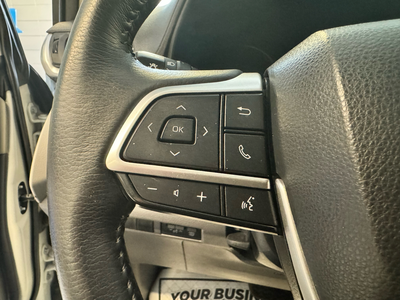 Toyota Sienna XLE FWD 7-Passenger (Natl) 2022