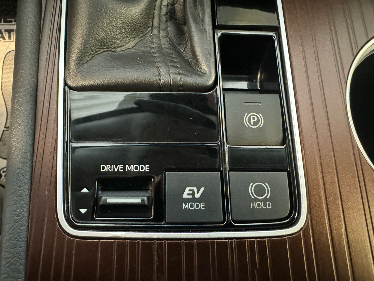 Toyota Sienna XLE FWD 7-Passenger (Natl) 2022