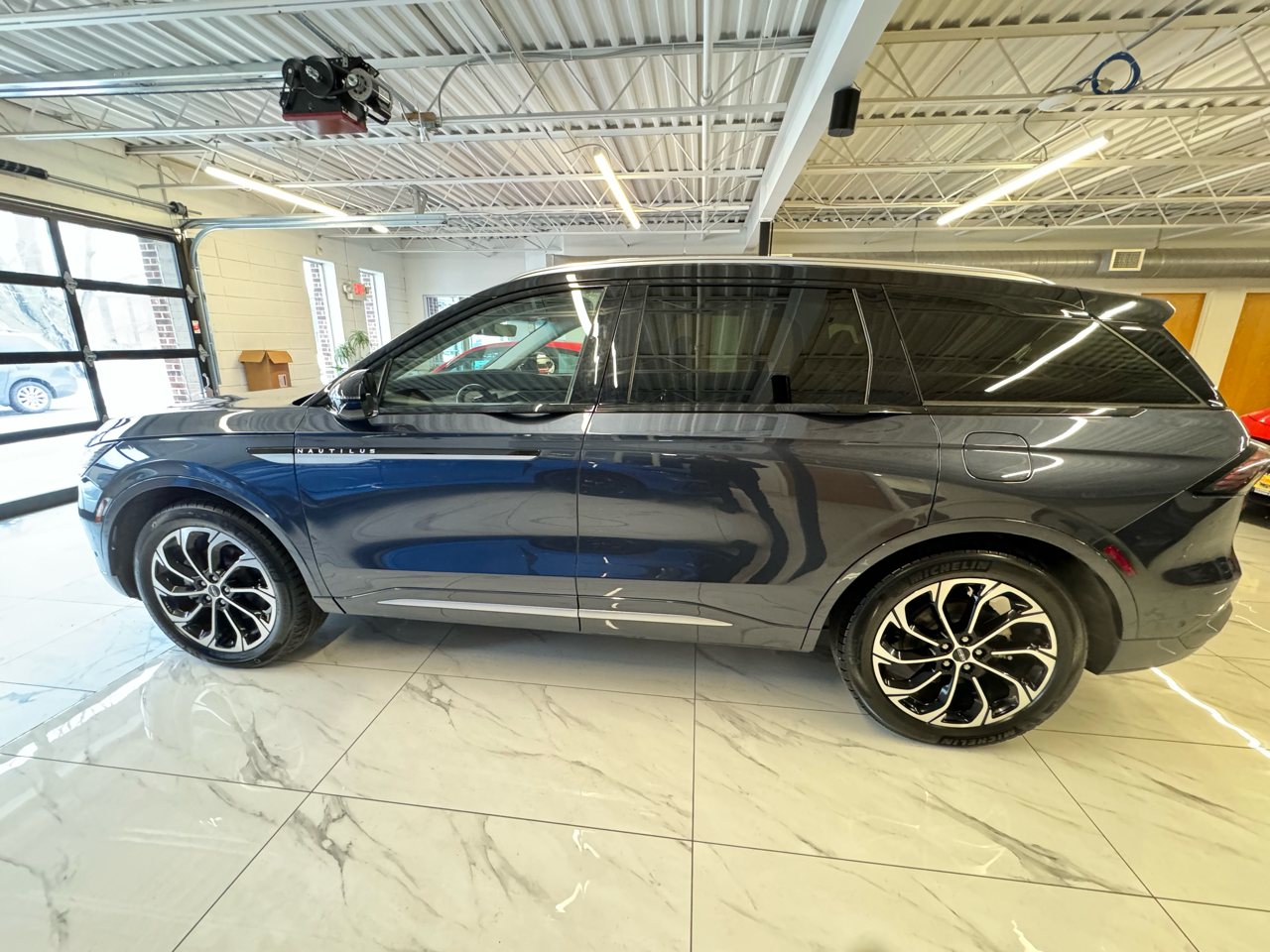 Lincoln Nautilus Reserve AWD 2024