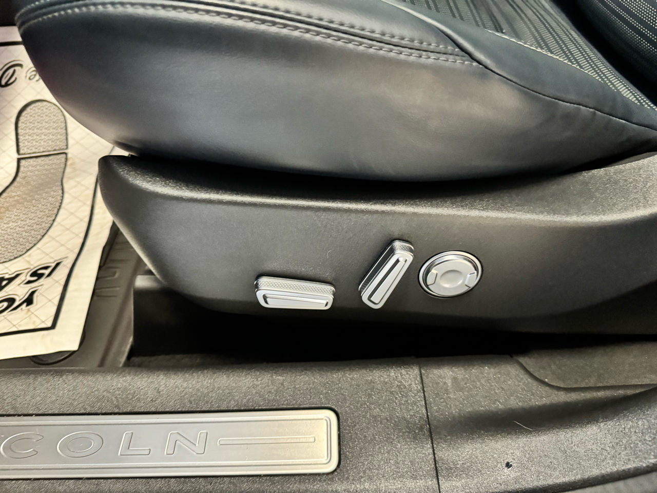 Lincoln Nautilus Reserve AWD 2024