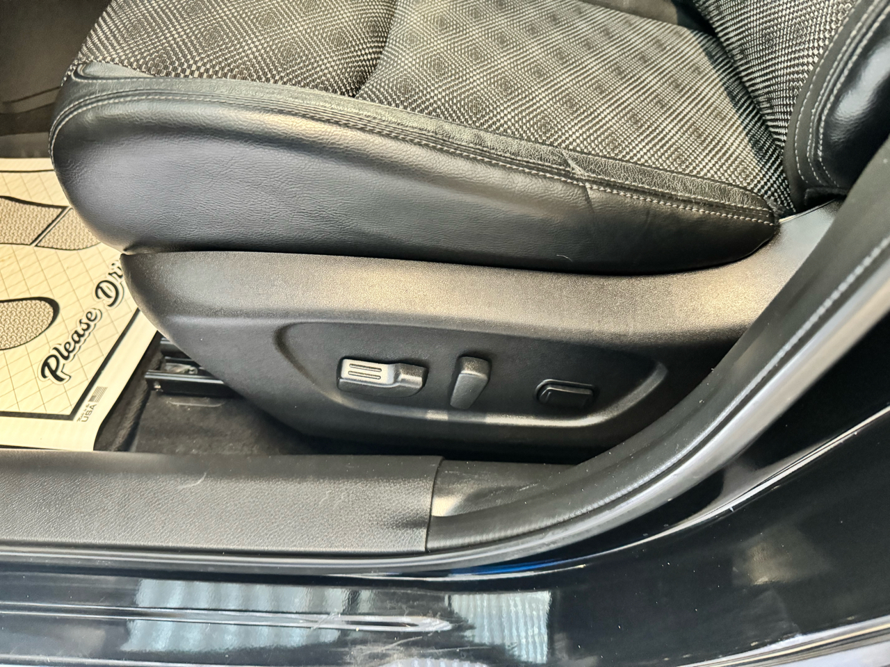 Nissan Rogue Sport AWD SV 2021