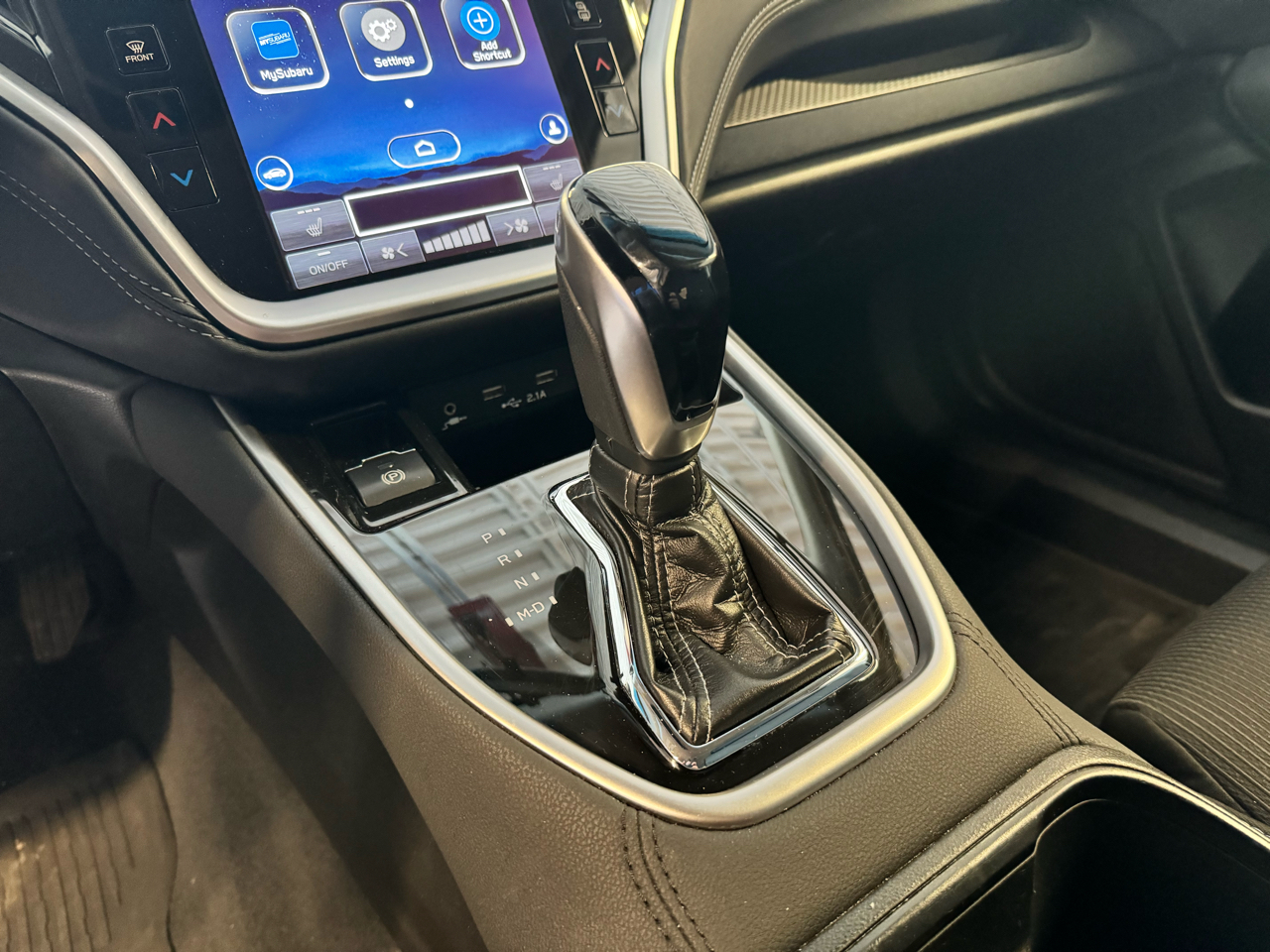 Subaru Legacy Premium CVT 2020