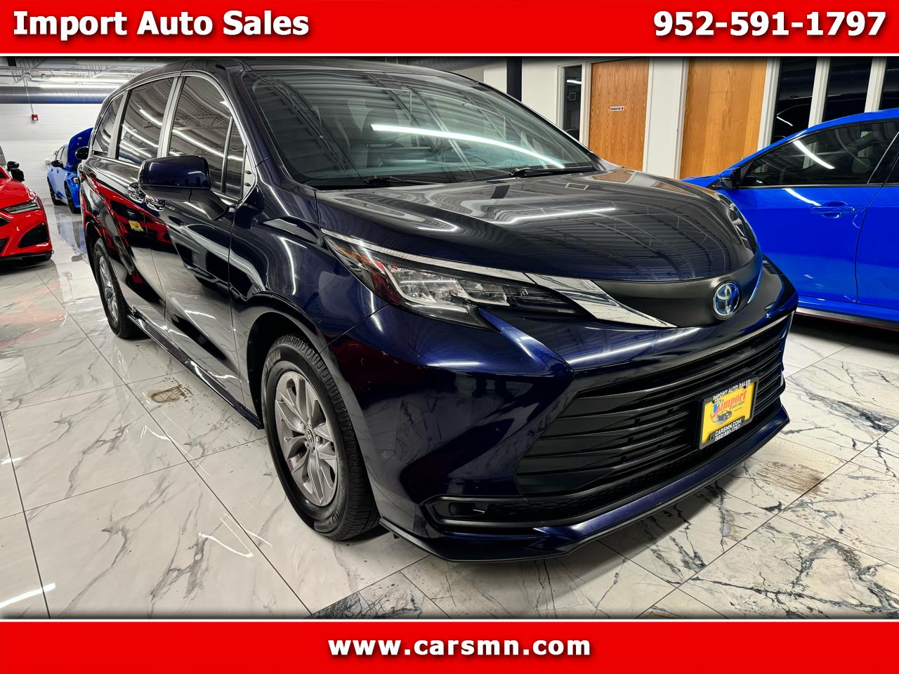 2021 Toyota Sienna LE FWD 8-Passenger (Natl)