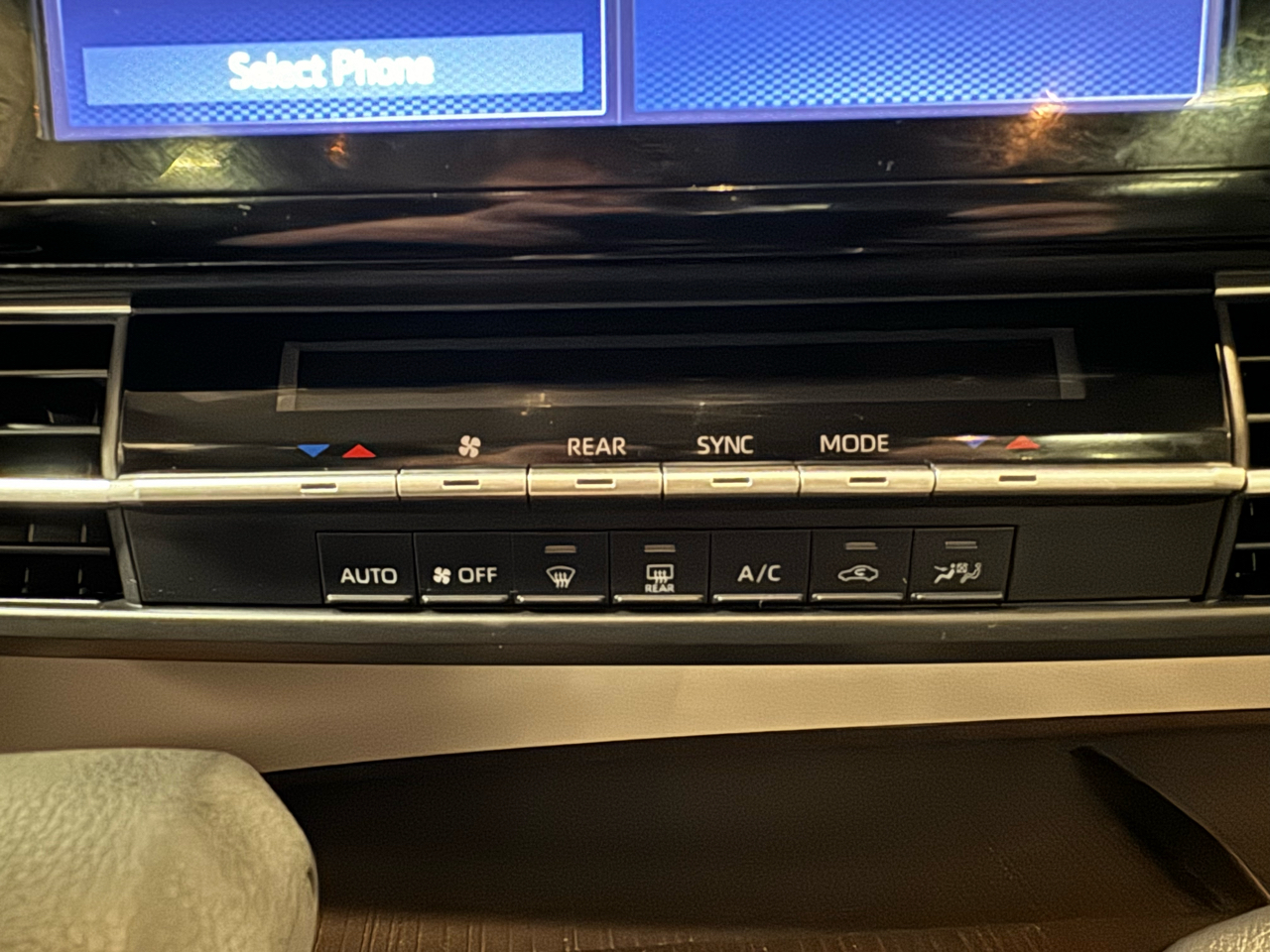 Toyota Sienna LE FWD 8-Passenger (Natl) 2021