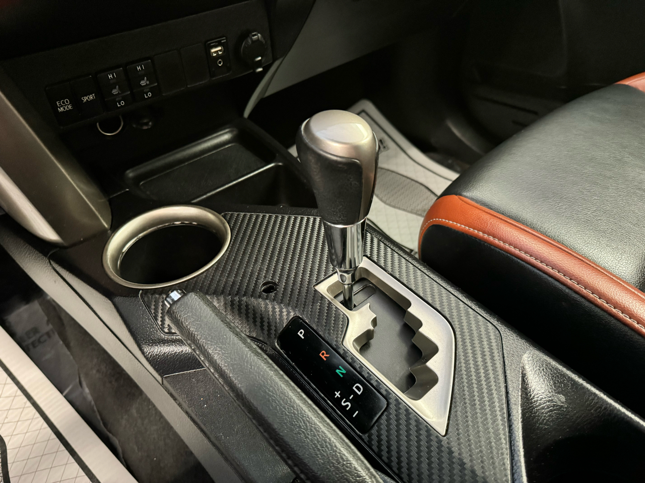 Toyota RAV4 AWD 4dr Limited (Natl) 2015