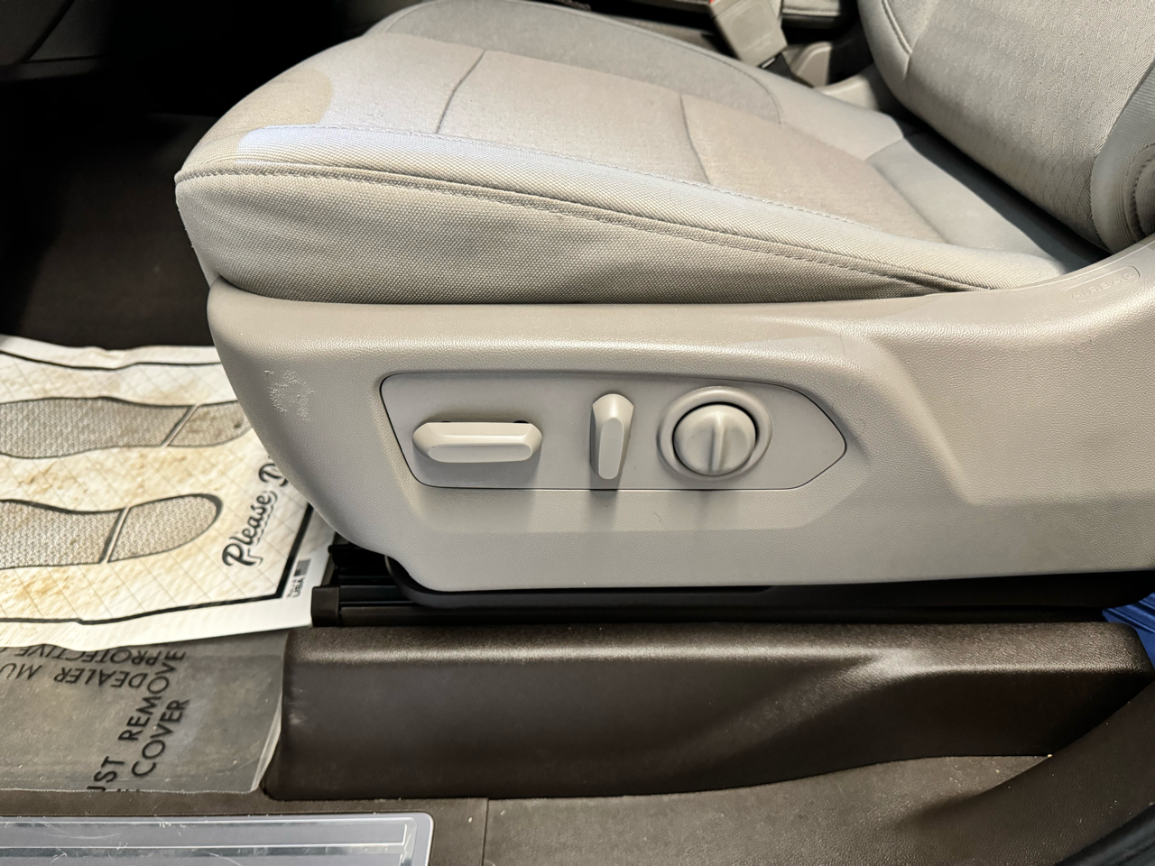 GMC Sierra 1500 4WD Crew Cab 147" SLE 2020