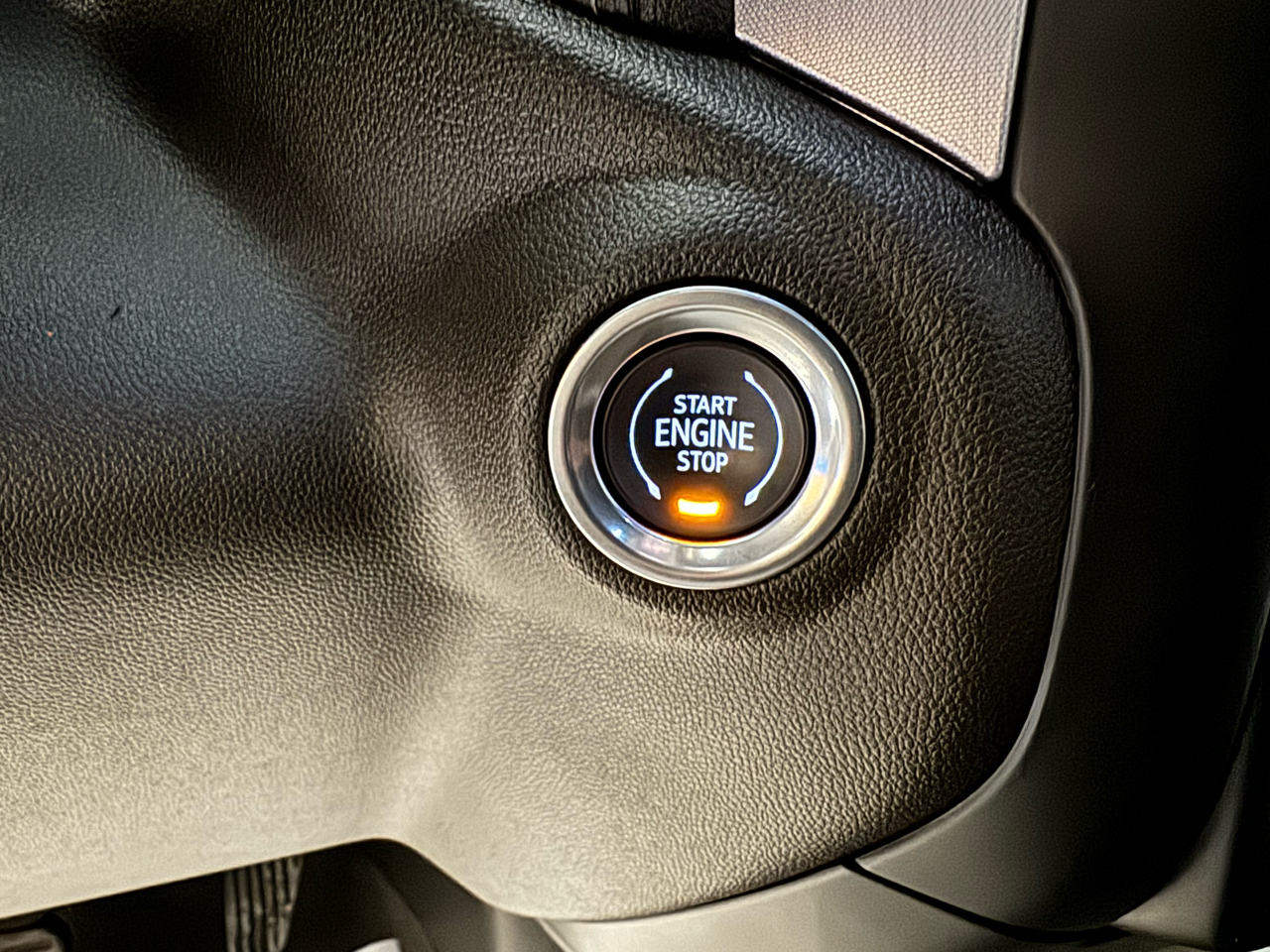 GMC Sierra 1500 4WD Crew Cab 147" SLE 2020