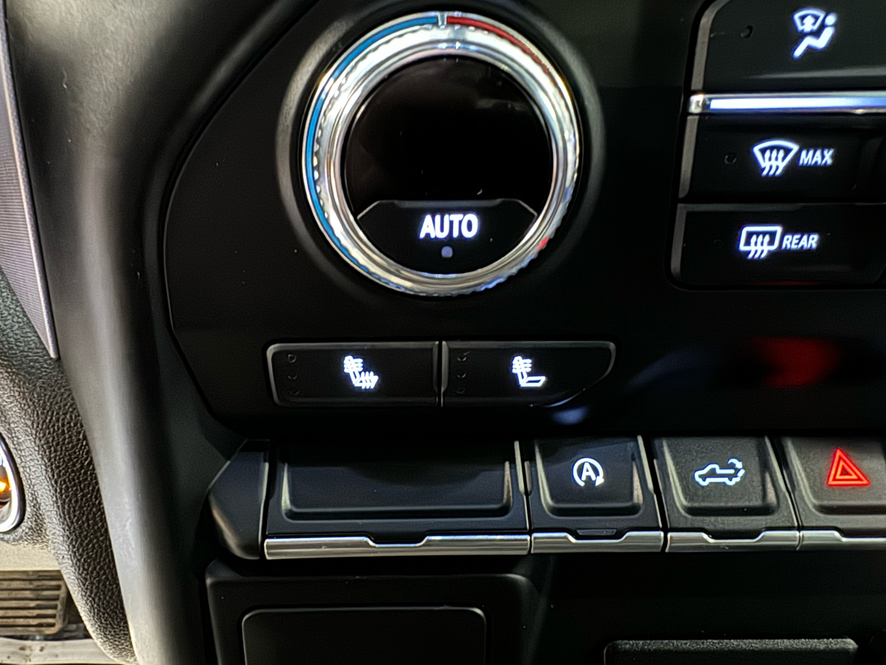 GMC Sierra 1500 4WD Crew Cab 147" SLE 2020