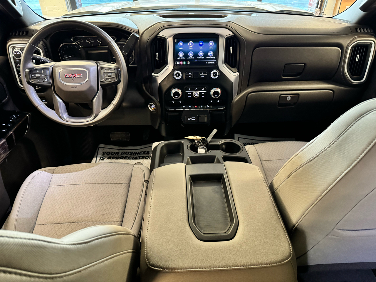 GMC Sierra 1500 4WD Crew Cab 147" SLE 2020