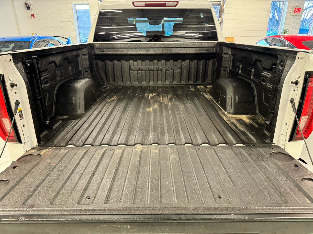 GMC Sierra 1500 4WD Crew Cab 147" SLE 2020